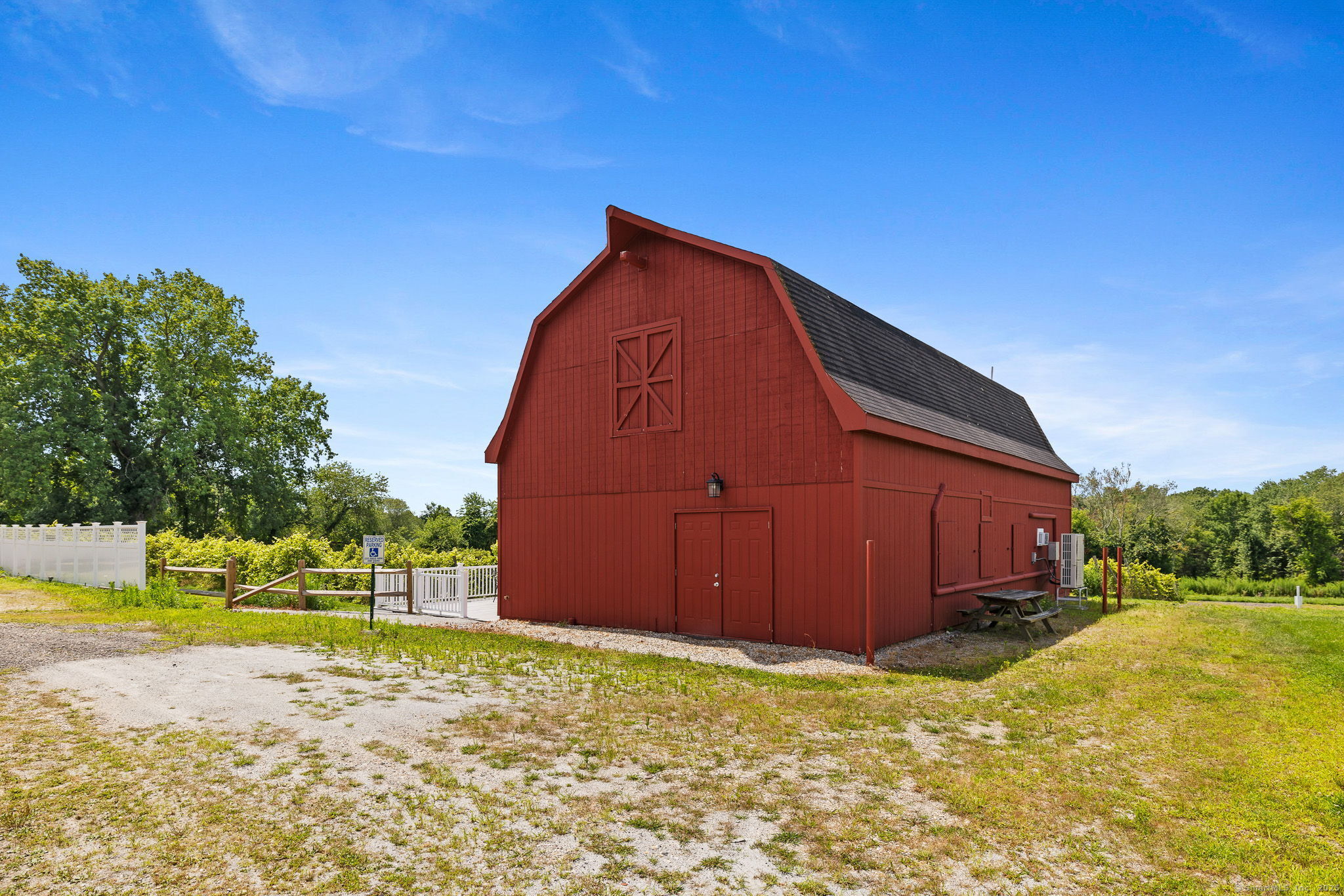 139 West Town Street Lebanon, CT 06249 - Photo 3 of 34