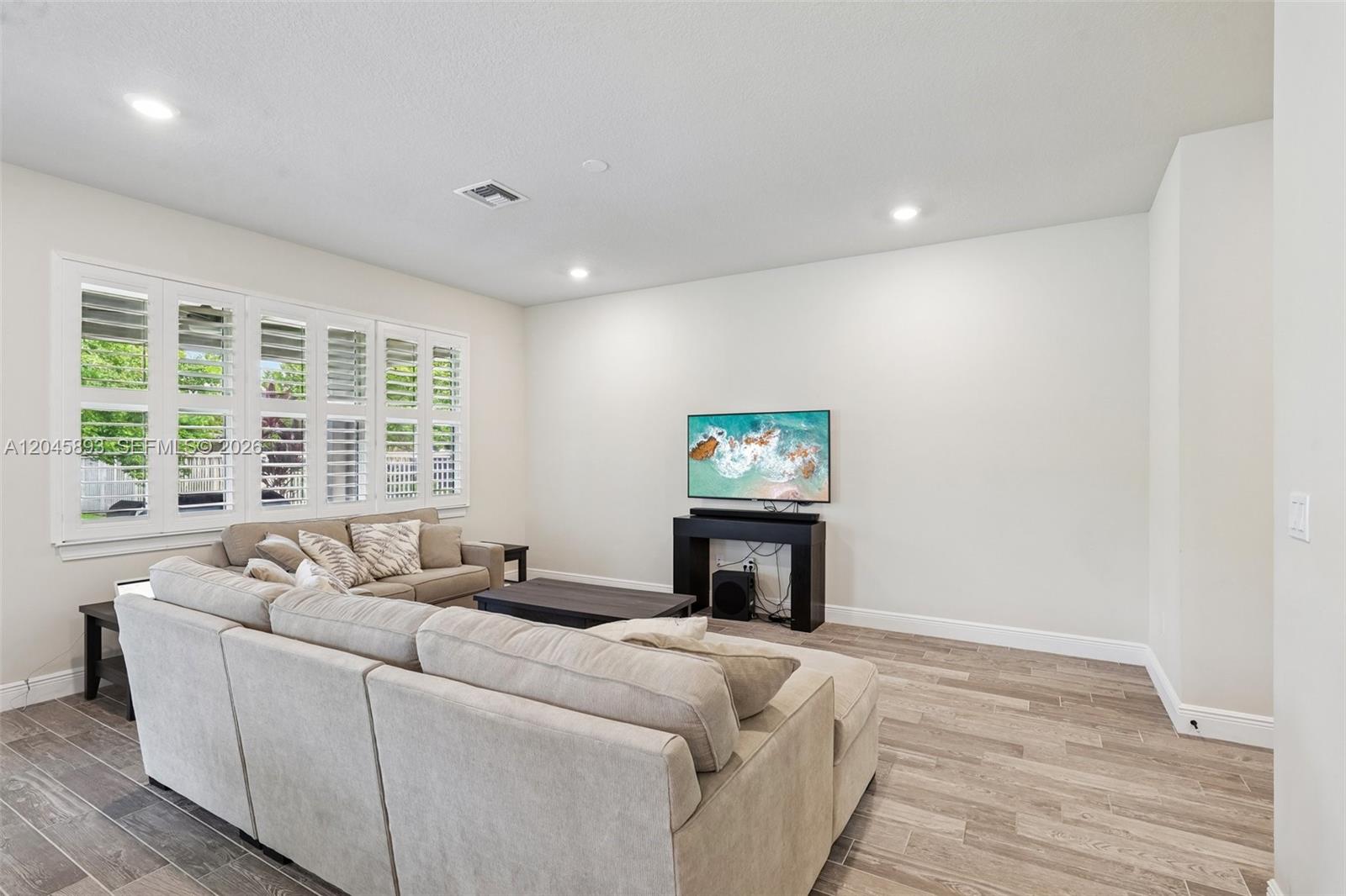 1636 Trailhead Terrace Hollywood, FL 33021 - Photo 15 of 66