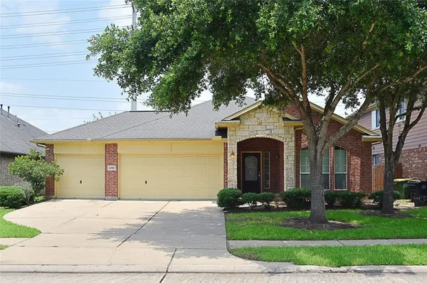 $2,700 | 12903 Flat Creek Drive, Pearland, TX 77584