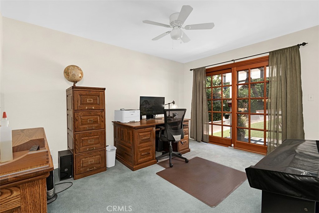 1746 Rudell Road Burbank, CA 91501 - Photo 24 of 41