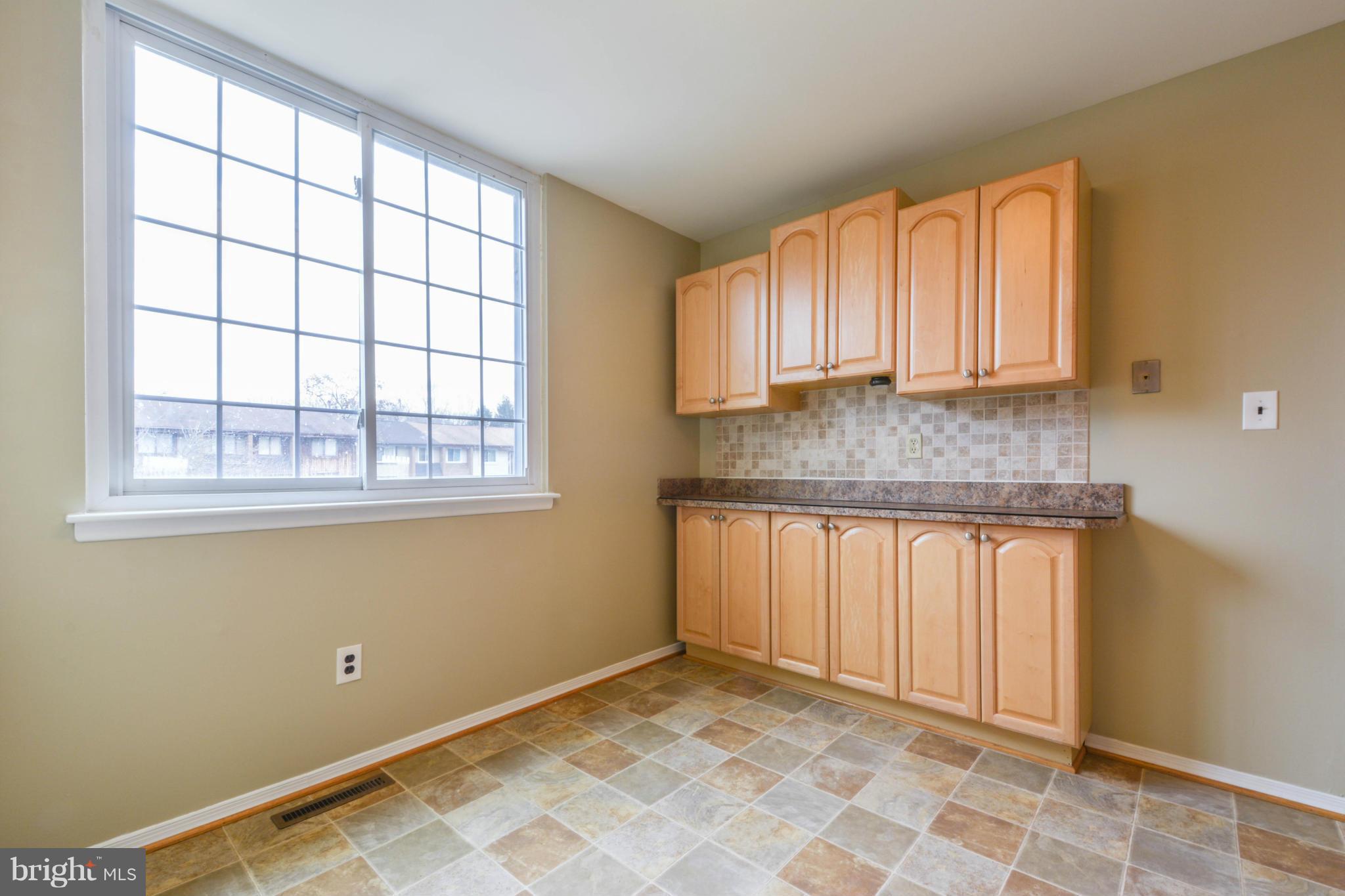 9260 Bellbeck Road Baltimore, MD 21234 - Photo 7 of 30 Kitchen