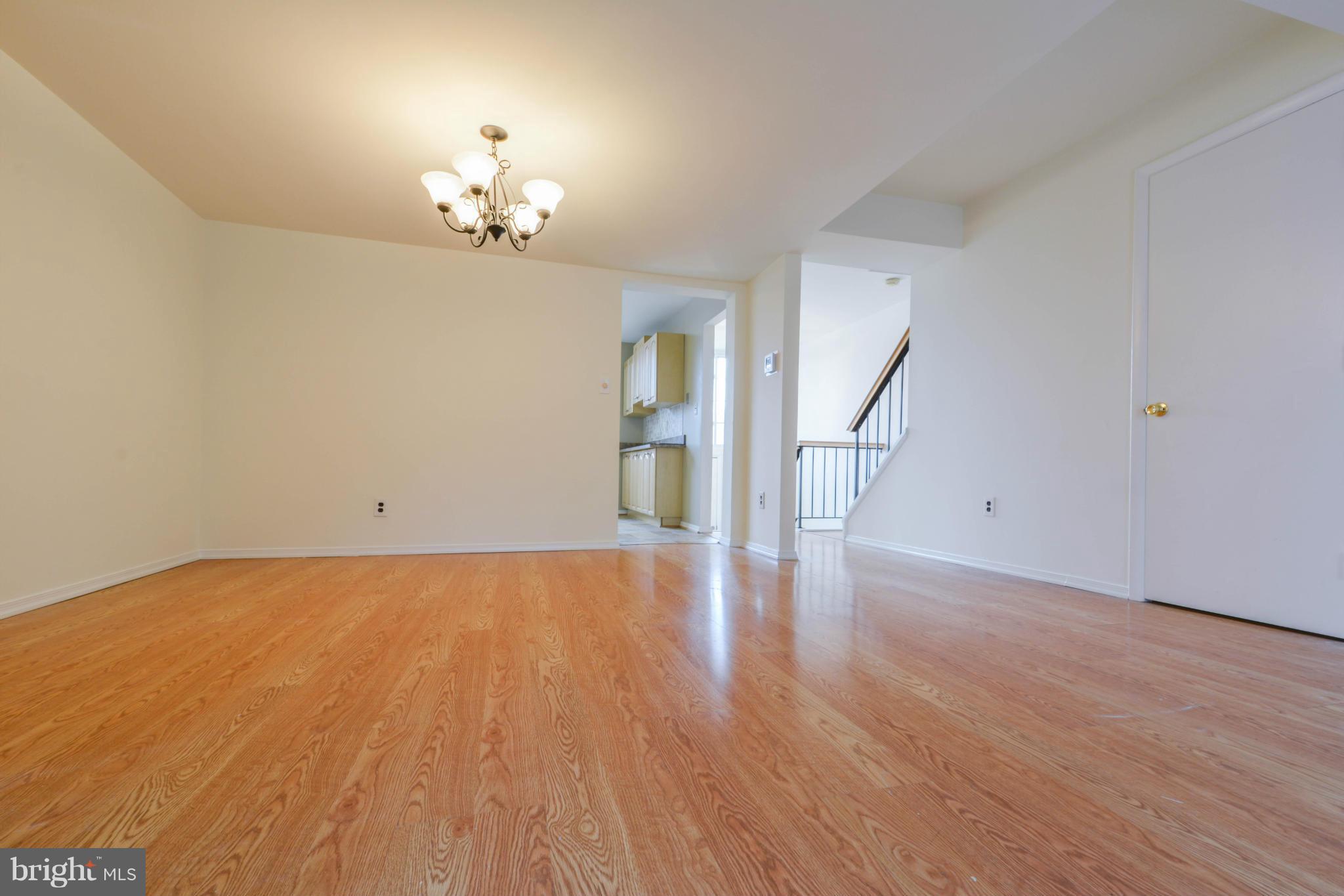 9260 Bellbeck Road Baltimore, MD 21234 - Photo 9 of 30 Dining Room