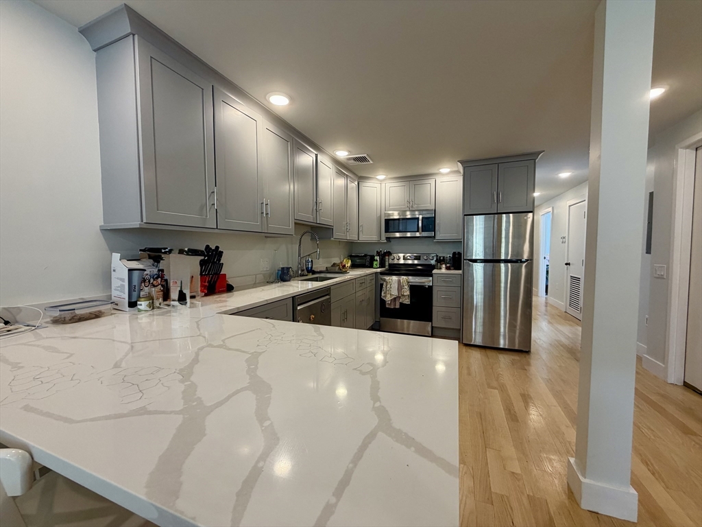 1674 Beacon Street, Unit 2 Brookline, MA 02445 - Photo 15 of 42