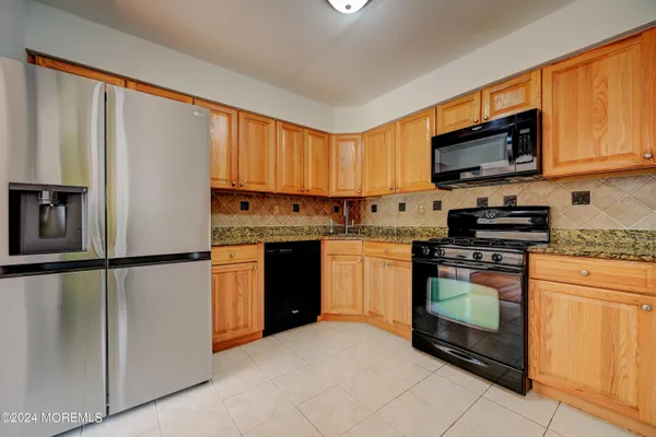 $3,600 | 44 Mariners Cove, Freehold, NJ 07728