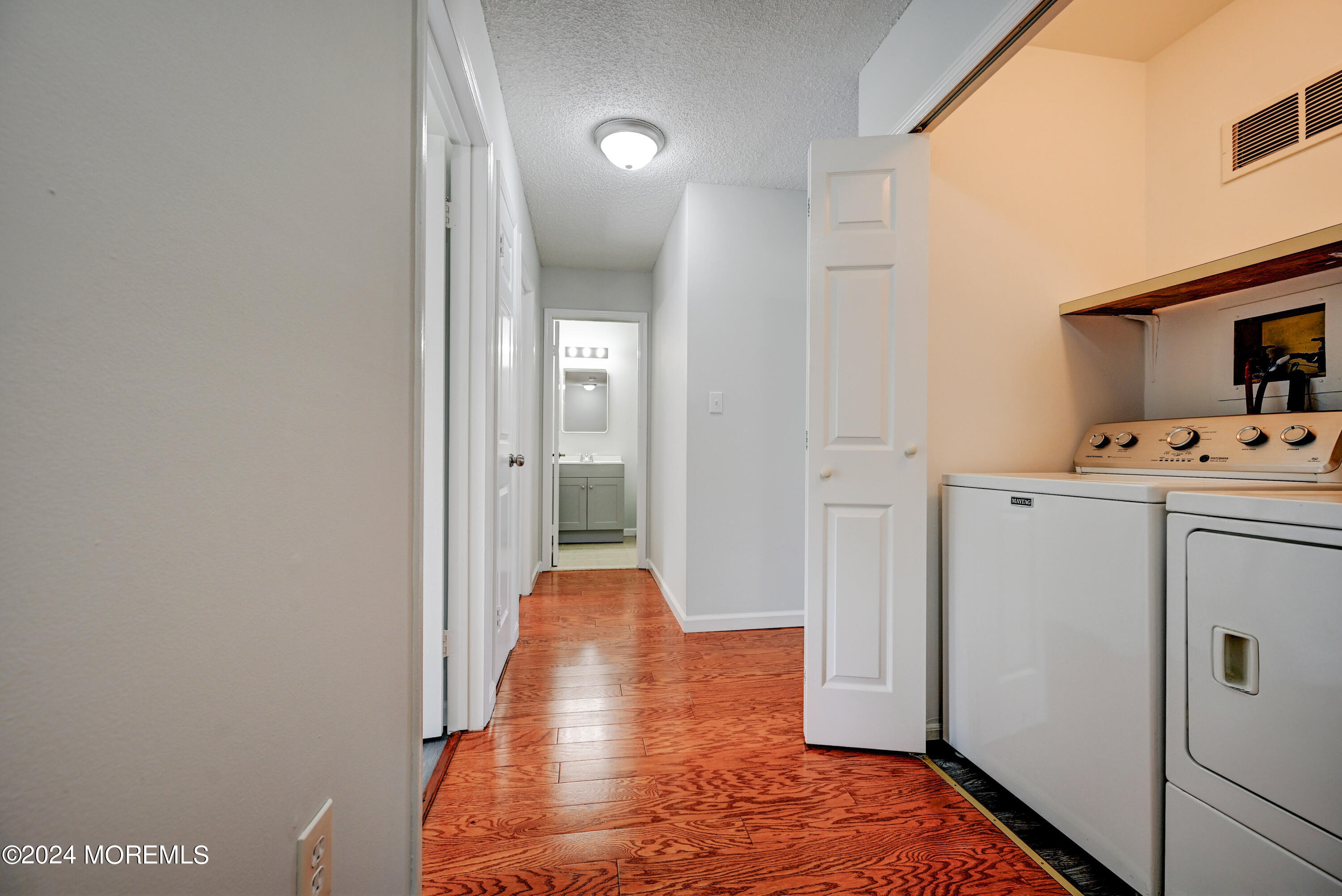 44 Mariners Cove Freehold, NJ 07728 - Photo 28 of 38 19-Upstairs Hallway