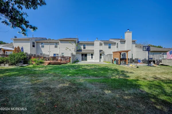 $3,600 | 44 Mariners Cove, Freehold, NJ 07728