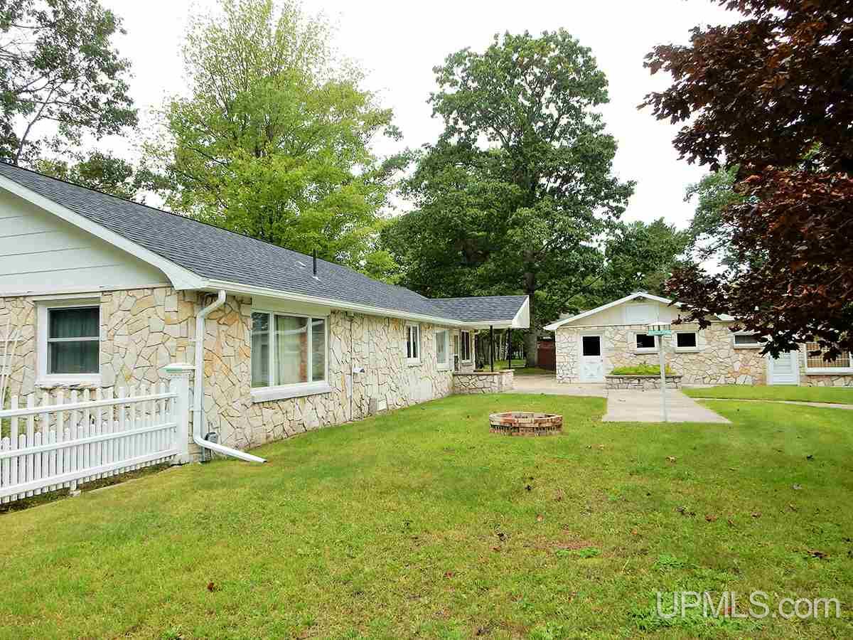 924 North Co Road Manistique, MI 49854 - Photo 7 of 32