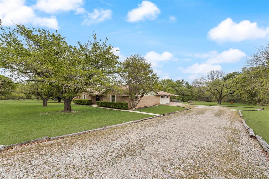 830 Mt Zion Road Midlothian, TX 76065 - Photo 7 of 36