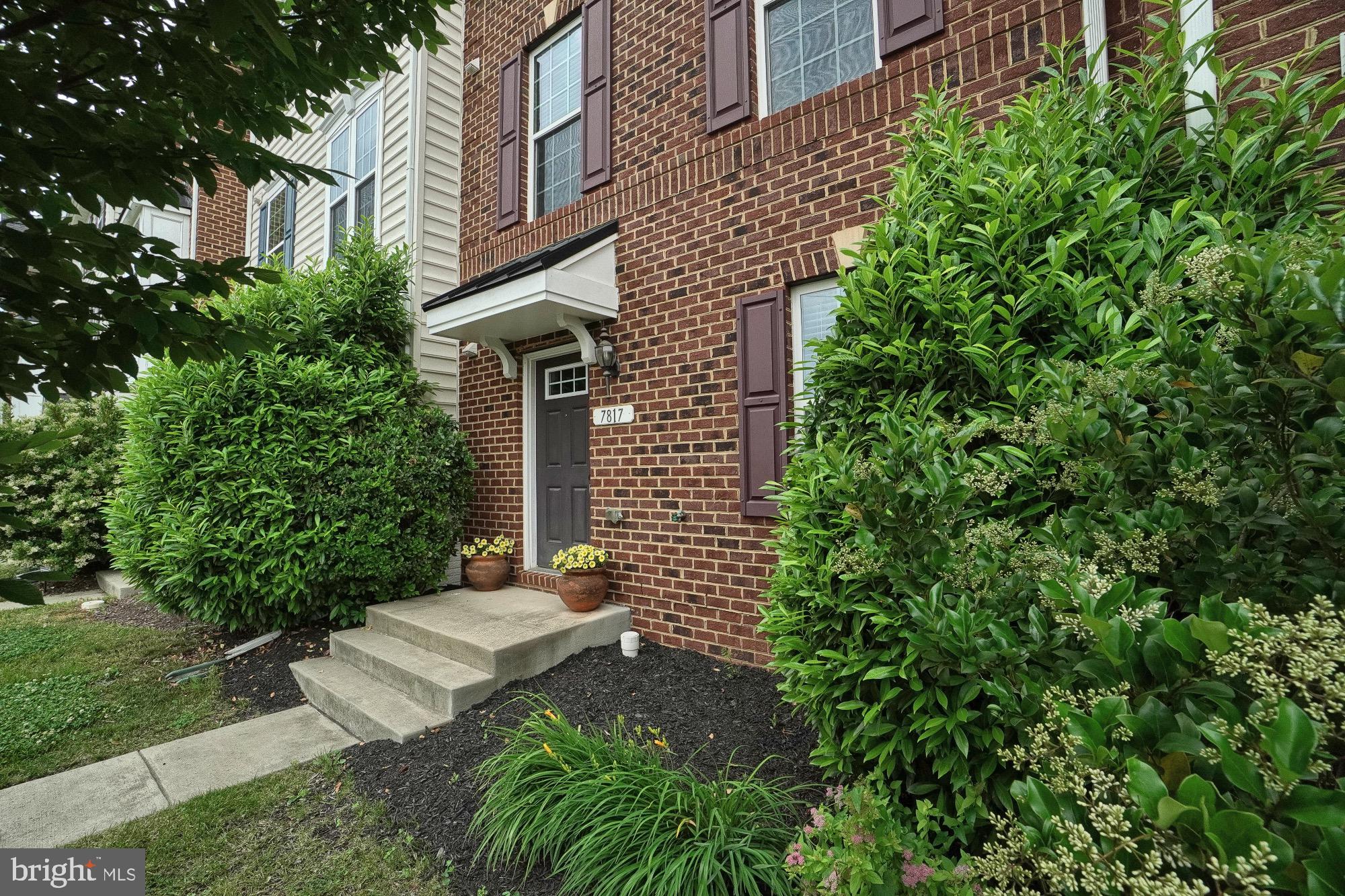 7817 Wormans Mill Road Frederick, MD 21701 - Photo 3 of 60 COA kept front yard