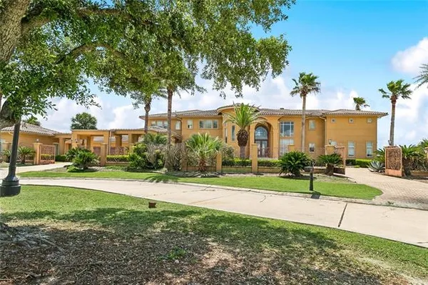$3,700,000 | 1512 Lakeshore Boulevard, Slidell, LA 70461