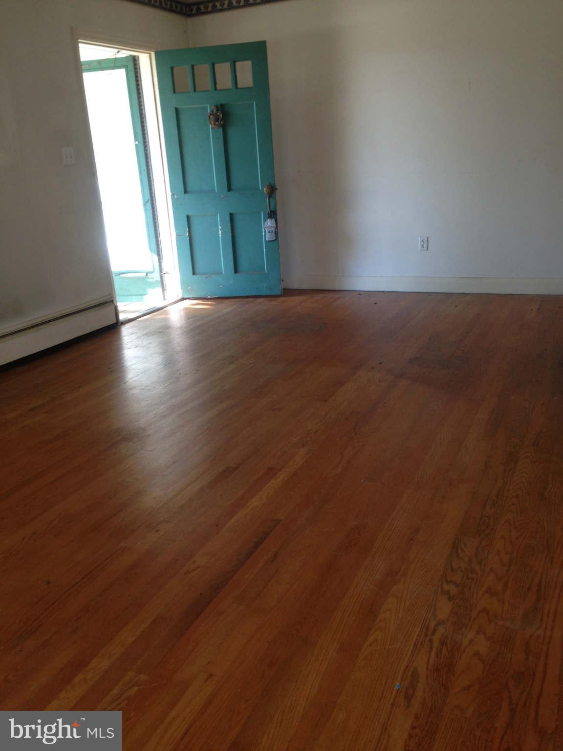 5625 Waterloo Road Ellicott City, MD 21043 - Photo 11 of 20 Living Room