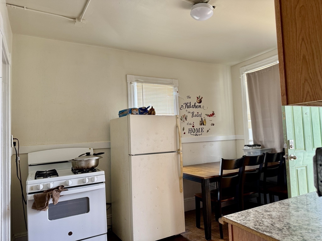 15-19 Litchfield Street Springfield, MA 01108 - Photo 11 of 42