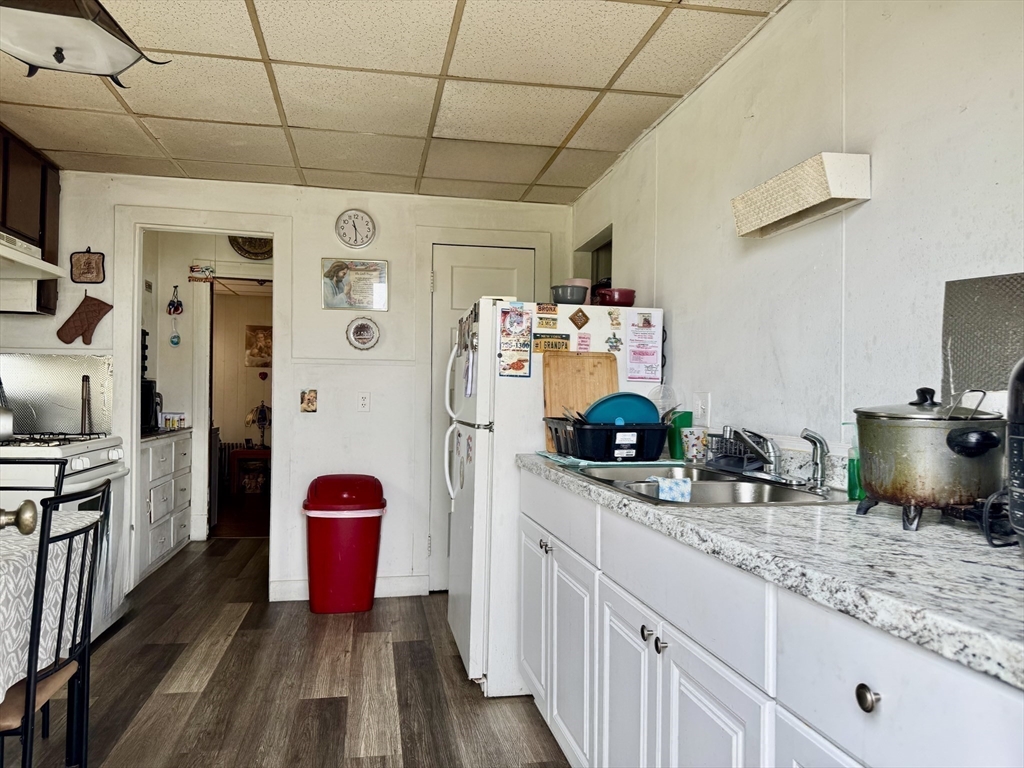 15-19 Litchfield Street Springfield, MA 01108 - Photo 8 of 42