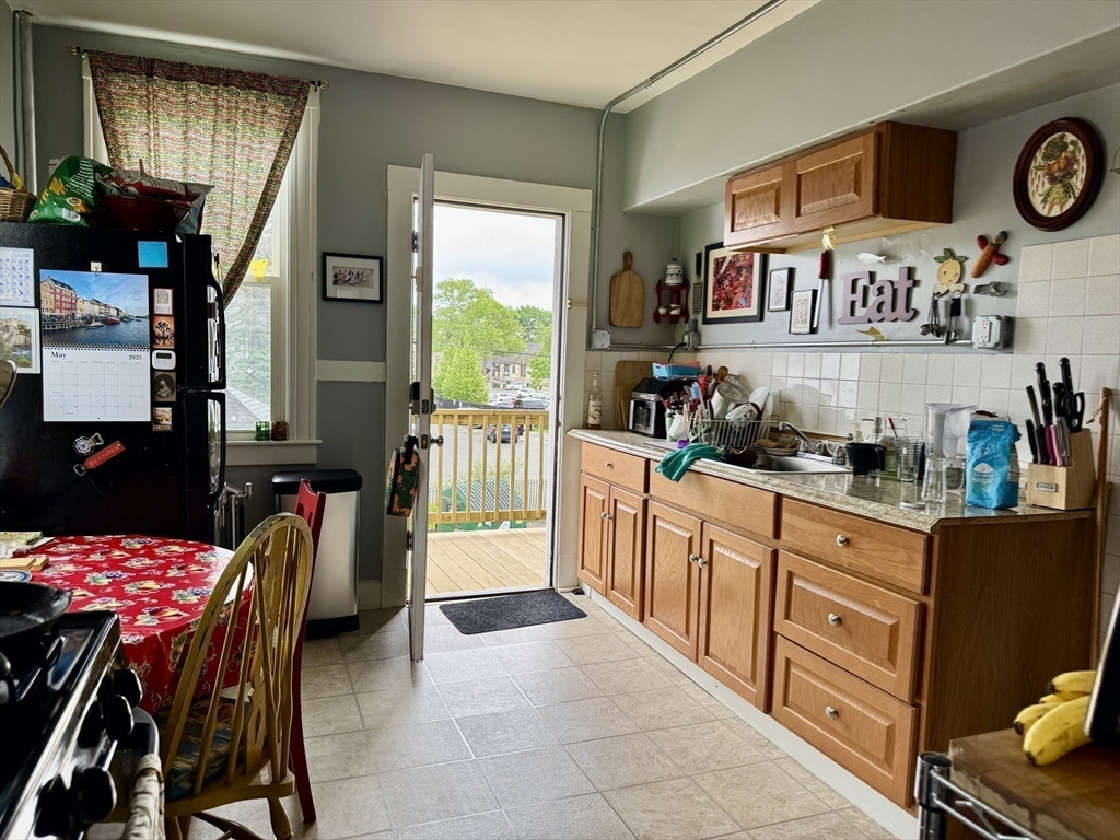 15-19 Litchfield Street Springfield, MA 01108 - Photo 10 of 42