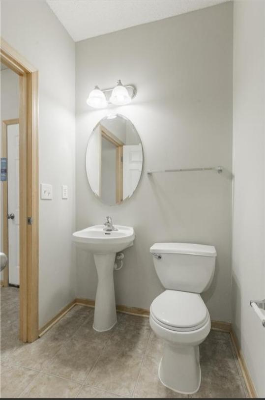 3033 Chamberlain Street, Unit 7 Maplewood, MN 55109 - Photo 12 of 25