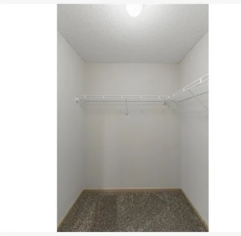 $2,500 | 3033 Chamberlain Street, Unit 7, Maplewood, MN 55109