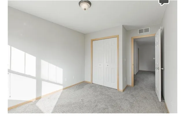 $2,500 | 3033 Chamberlain Street, Unit 7, Maplewood, MN 55109