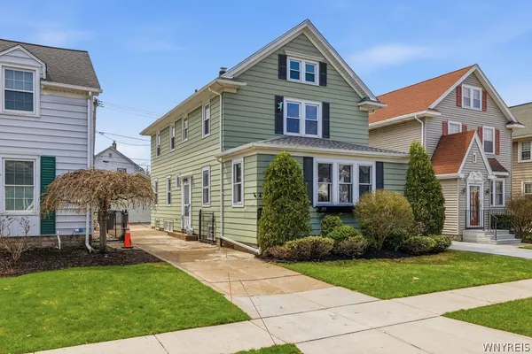 $375,000 | 293 Wardman Road, Tonawanda, NY 14217