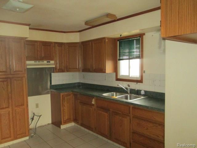 42755 Utica Road Sterling Heights, MI 48314 - Photo 5 of 16