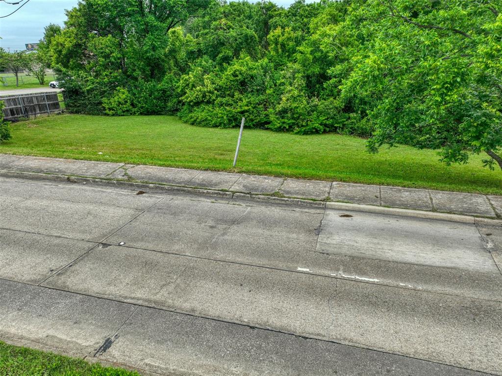 225 East Laureland Road Dallas, TX 75241 - Photo 6 of 11