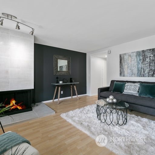 9517 Northeast 180th Street, Unit B205 Bothell, WA 98011 - Photo 3 of 17 Gallery Image 3