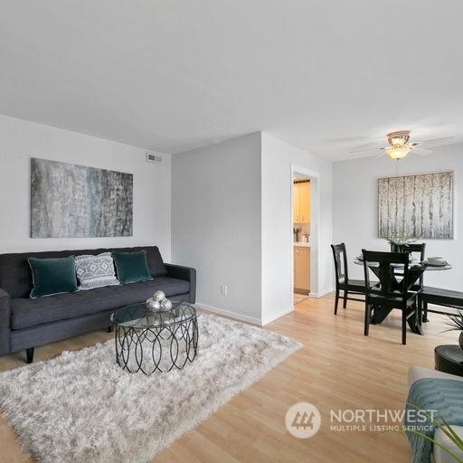 9517 Northeast 180th Street, Unit B205 Bothell, WA 98011 - Photo 5 of 17 Gallery Image 5