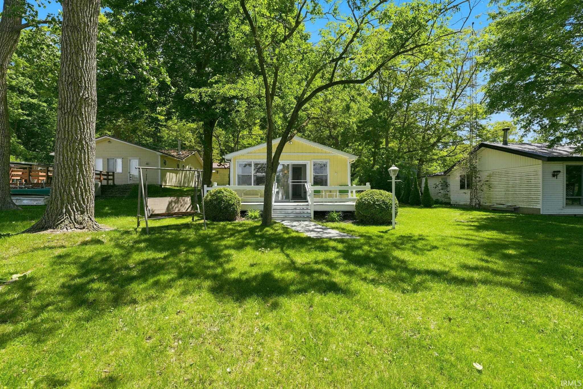 7440 South 80th Road East Wolcottville, IN 46795 - Photo 2 of 30