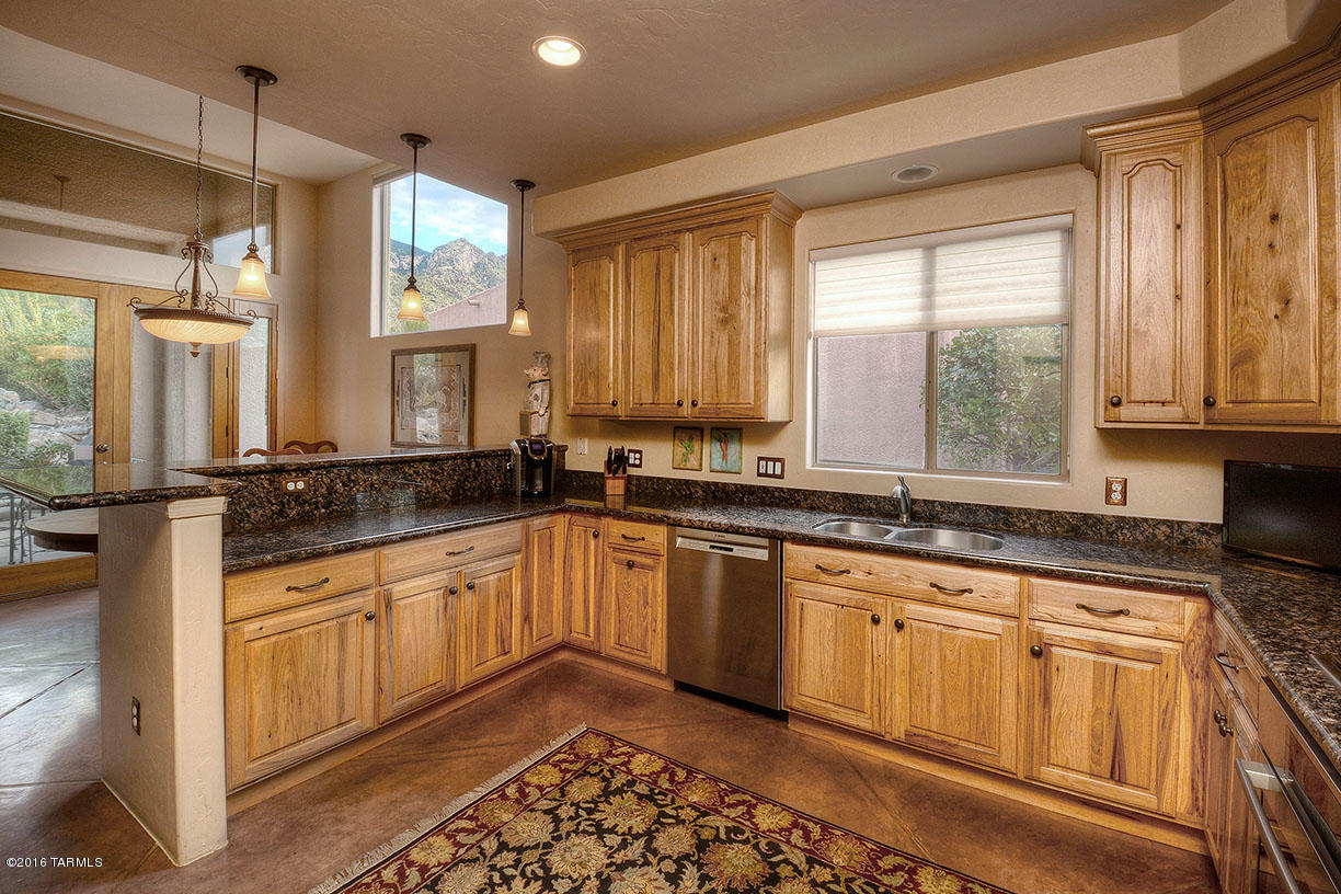 3911 East Ina Road Tucson, AZ 85718 - Photo 6 of 25