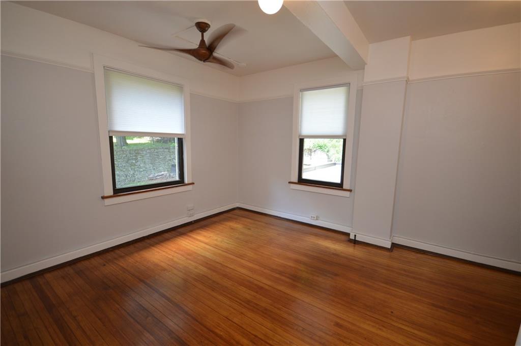 4323 Andover Terrace Pittsburgh, PA 15213 - Photo 30 of 48 an empty room that has a window