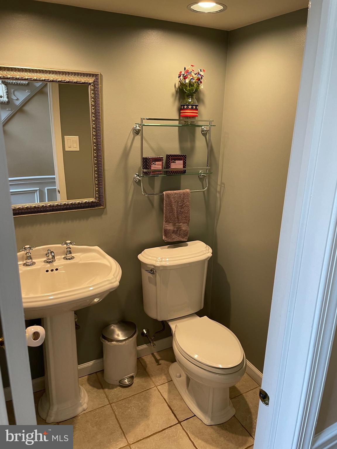Main Level 1/2 Bath