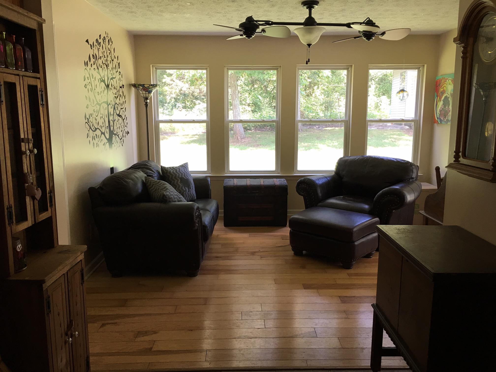 2055 Holloway Road Lebanon, TN 37090 - Photo 6 of 10 a living room with furniture and a window