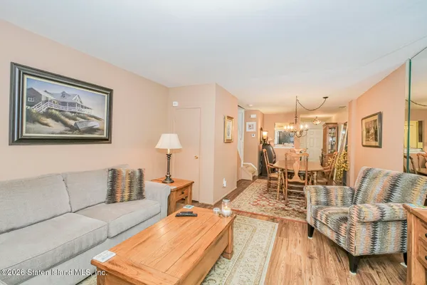 $539,999 | 31 Stonegate Drive | Grasmere