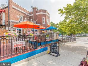 2737 Devonshire Place Northwest, Unit 129 Washington, DC 20008 - Photo 21 of 30 a view of a balcony with a patio