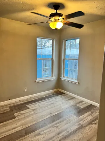 $1,500 | 950 11th Street, San Leon, TX 77539