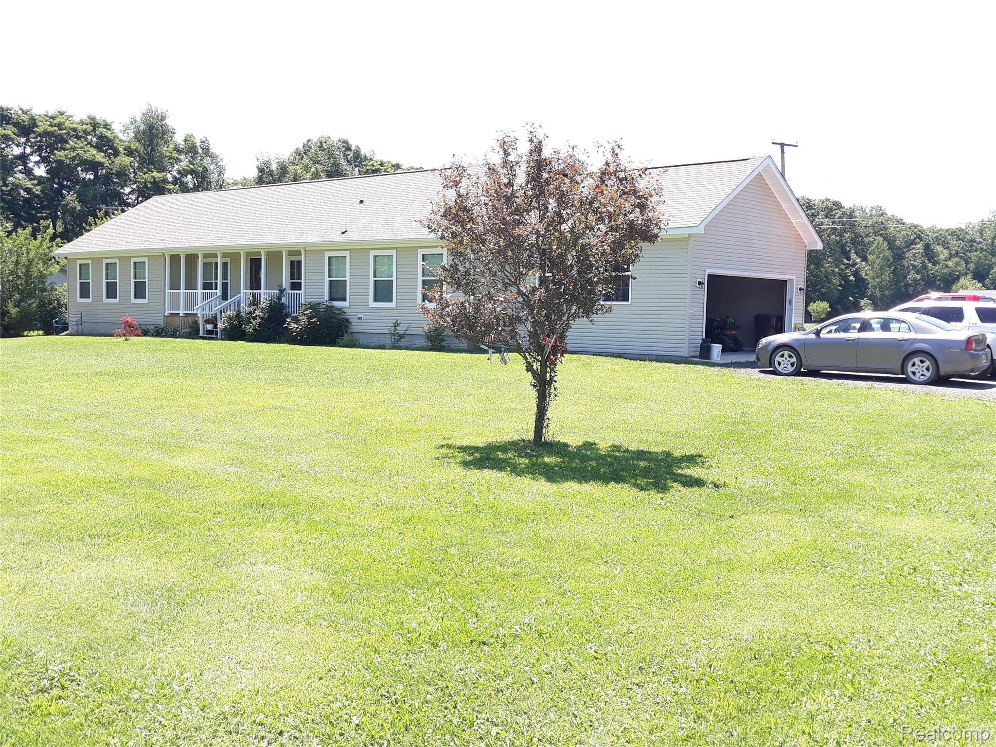 23540 Karr Road Belleville, MI 48111 - Photo 3 of 24 20200717_142806.jpg