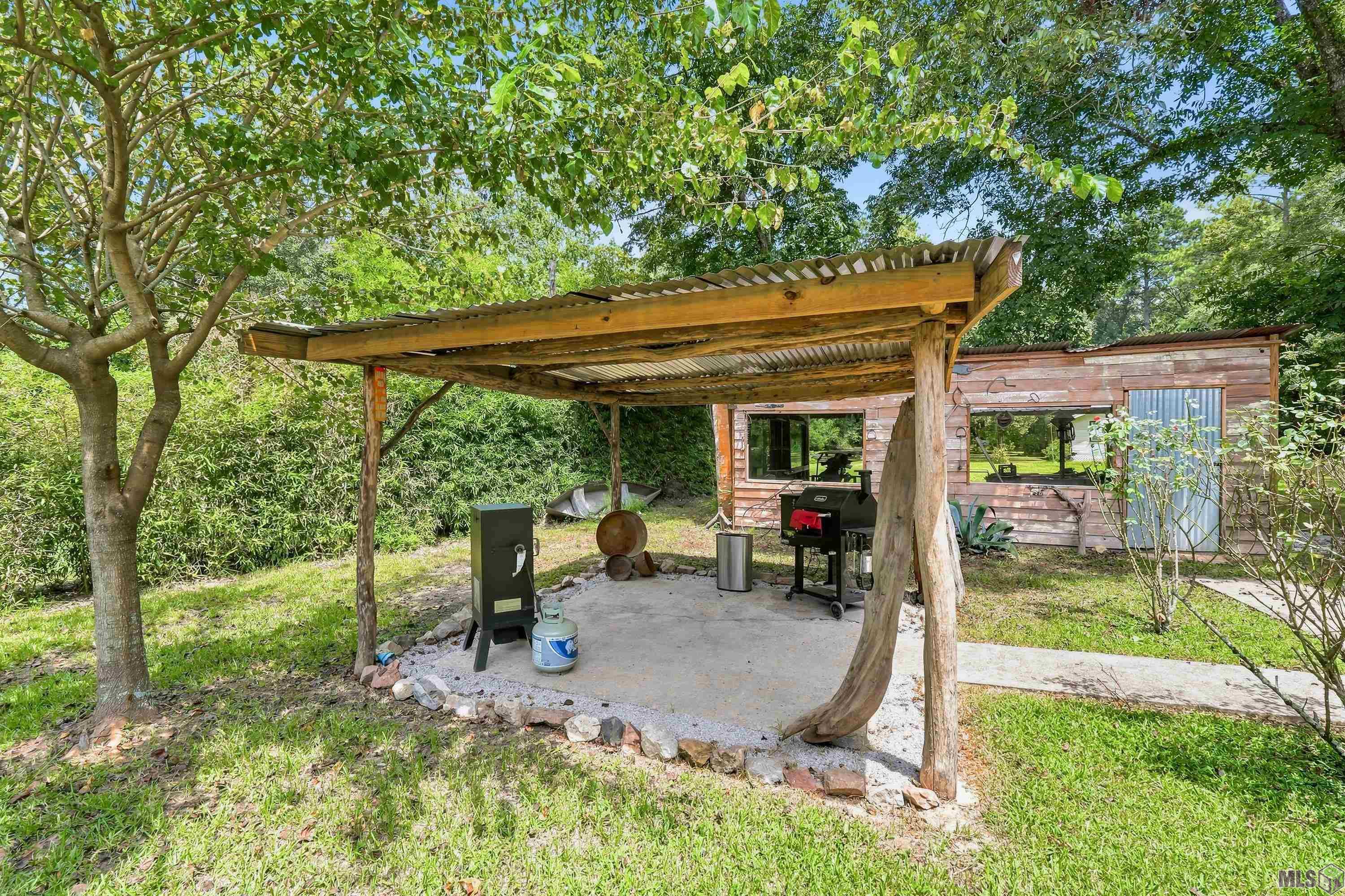 31276 Old River Road Denham Springs, LA 70726 - Photo 15 of 24 Gallery Image 15