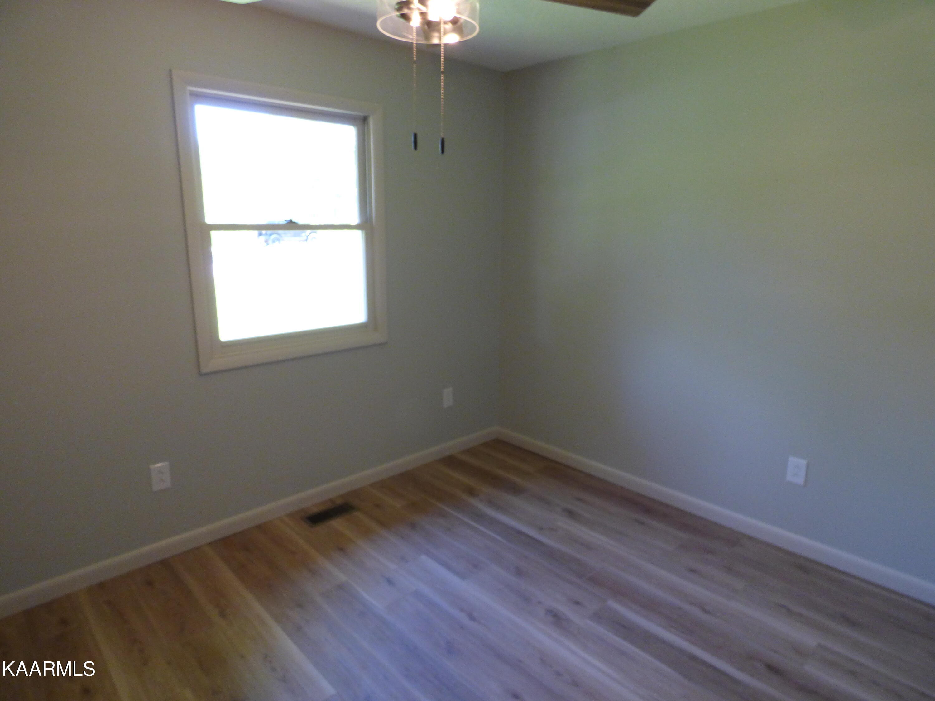 263 Houston Road Crossville, TN 38555 - Photo 17 of 49 P1070042