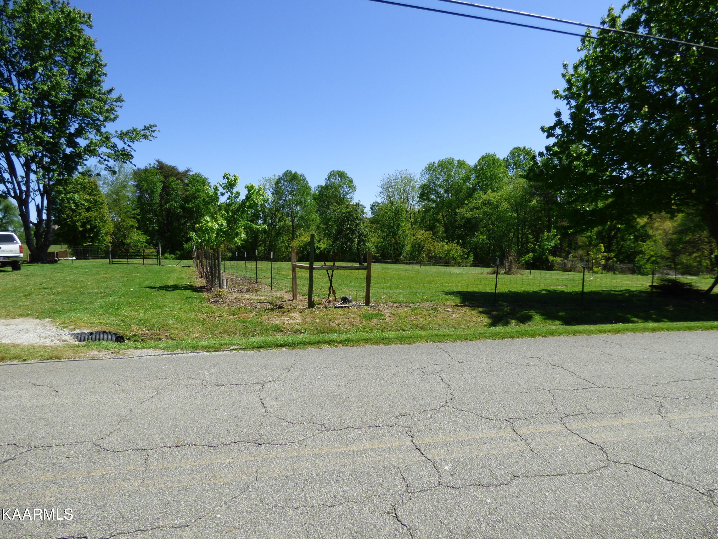 263 Houston Road Crossville, TN 38555 - Photo 35 of 49 P1070067