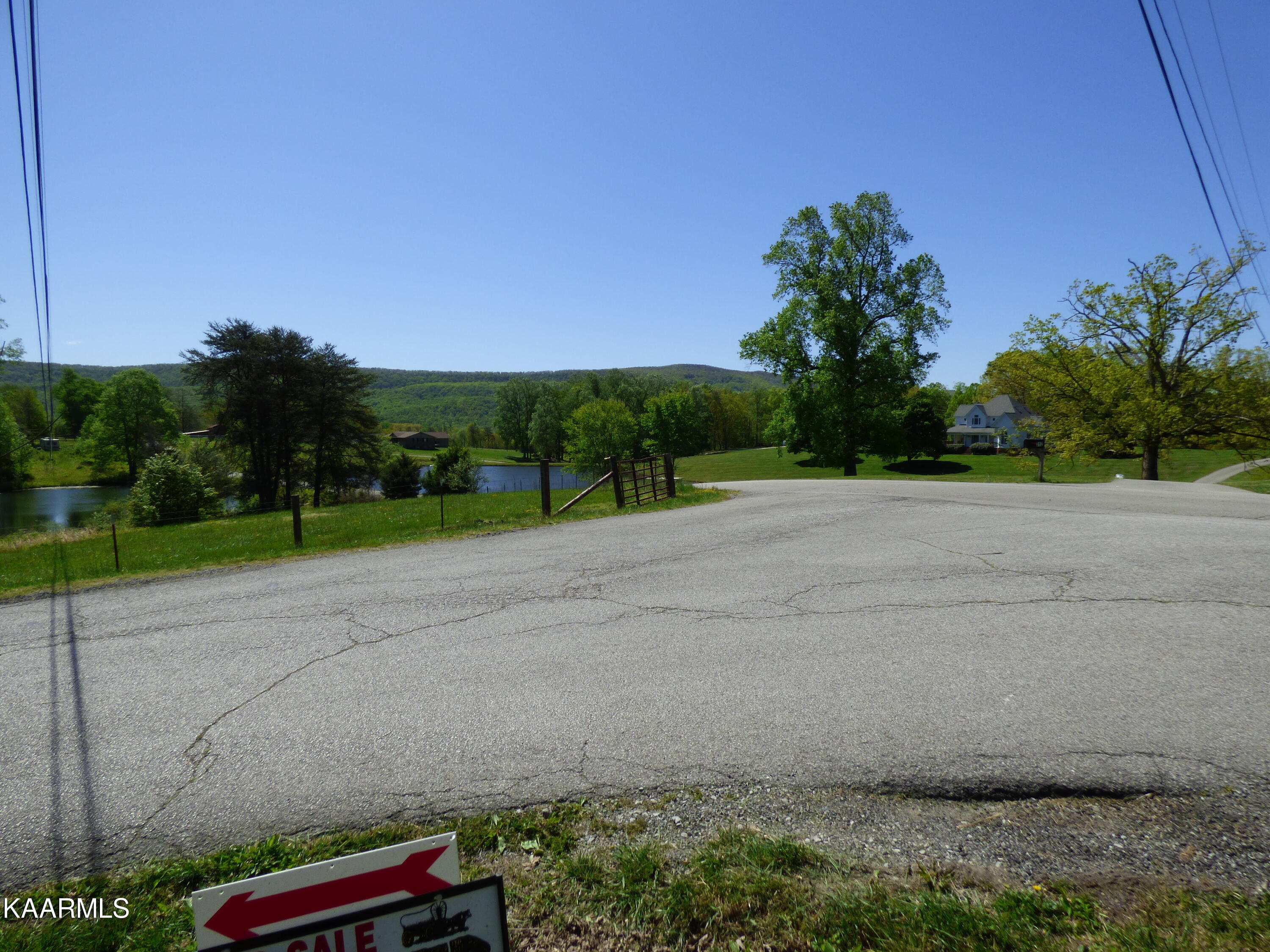 263 Houston Road Crossville, TN 38555 - Photo 39 of 49 P1070072