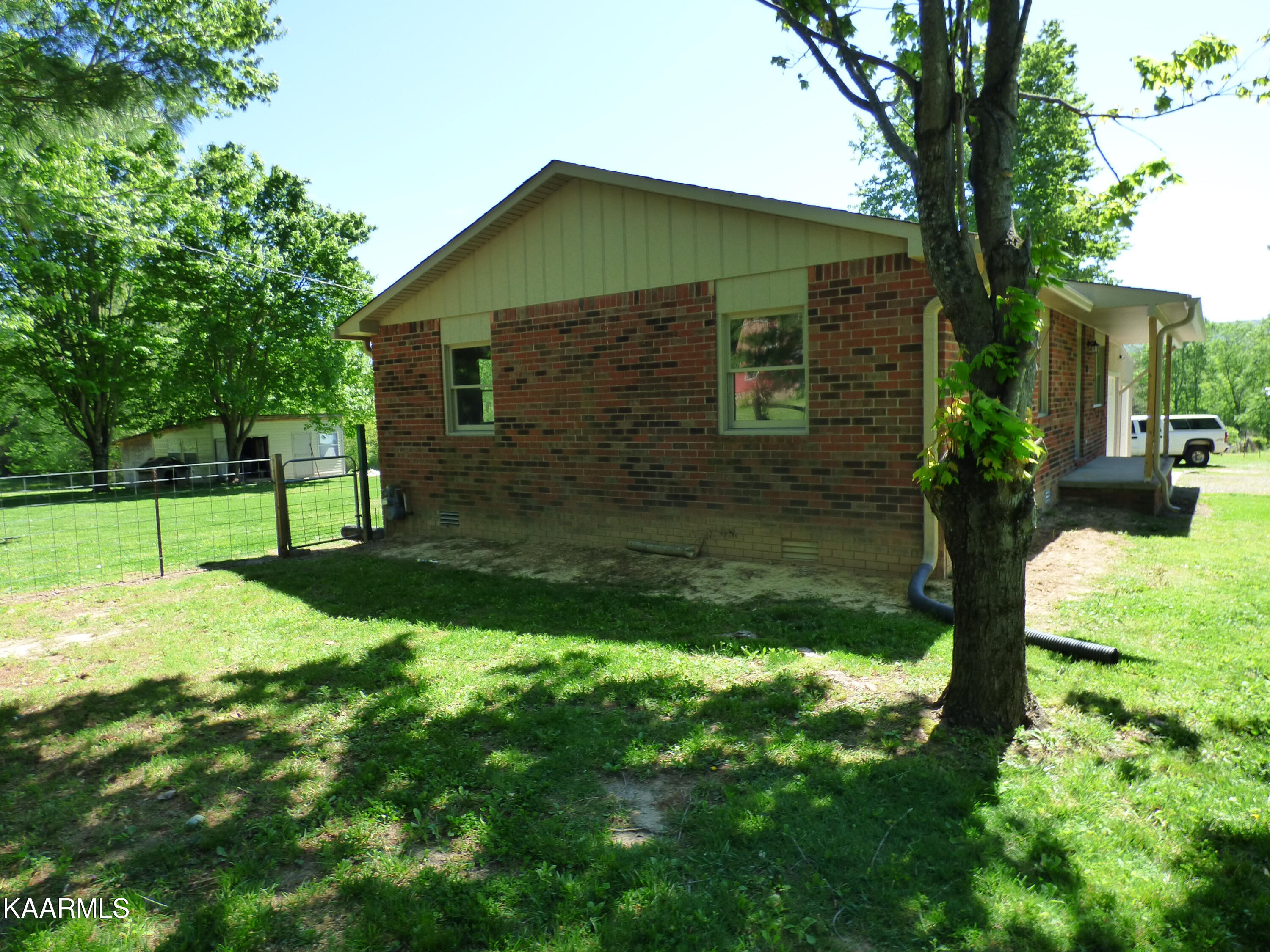 263 Houston Road Crossville, TN 38555 - Photo 6 of 49 P1070066