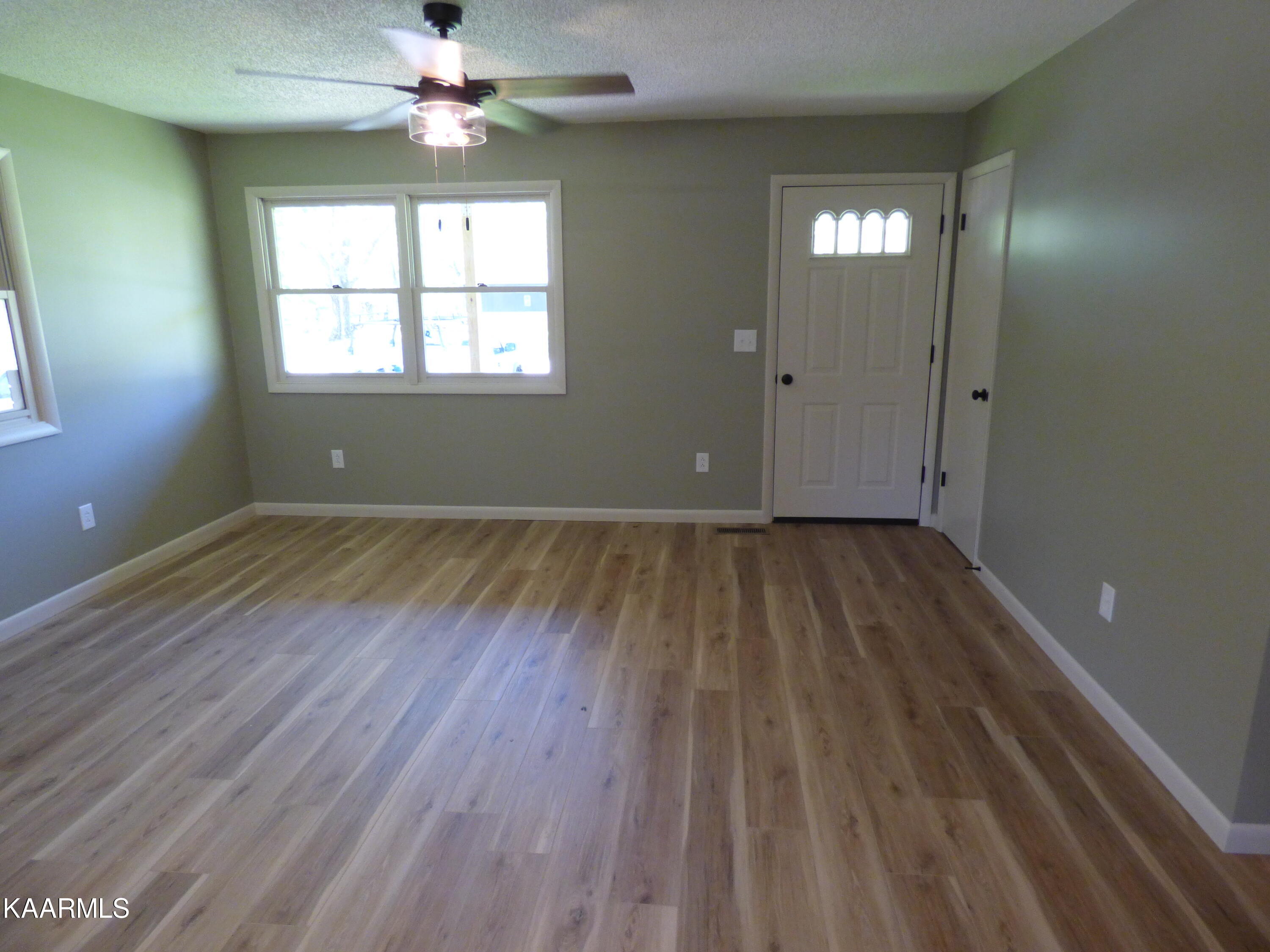 263 Houston Road Crossville, TN 38555 - Photo 7 of 49 P1070033