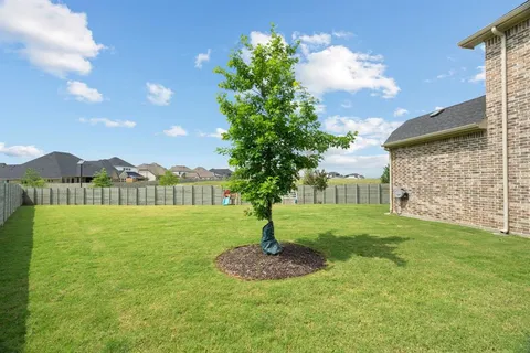 $775,000 | 1833 Climbing Court, Argyle, TX 76226
