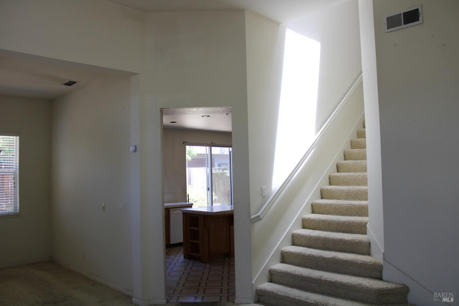 60 Wild Rye Way Napa, CA 94558 - Photo 4 of 25