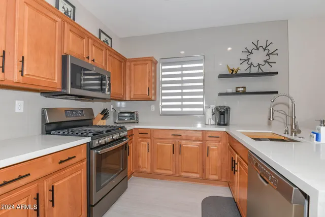 $3,200 | 40309 North Bell Meadow Trail, Phoenix, AZ 85086