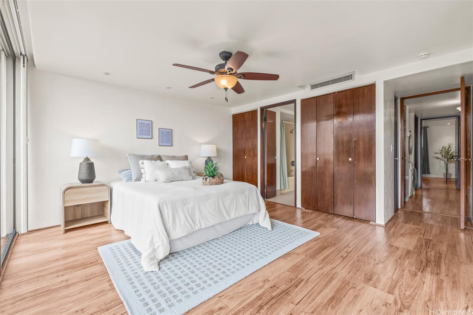500 Lunalilo Home Road, Unit 22C Honolulu, HI 96825 - Photo 10 of 25 So much room in this main bedroom. No carpet!