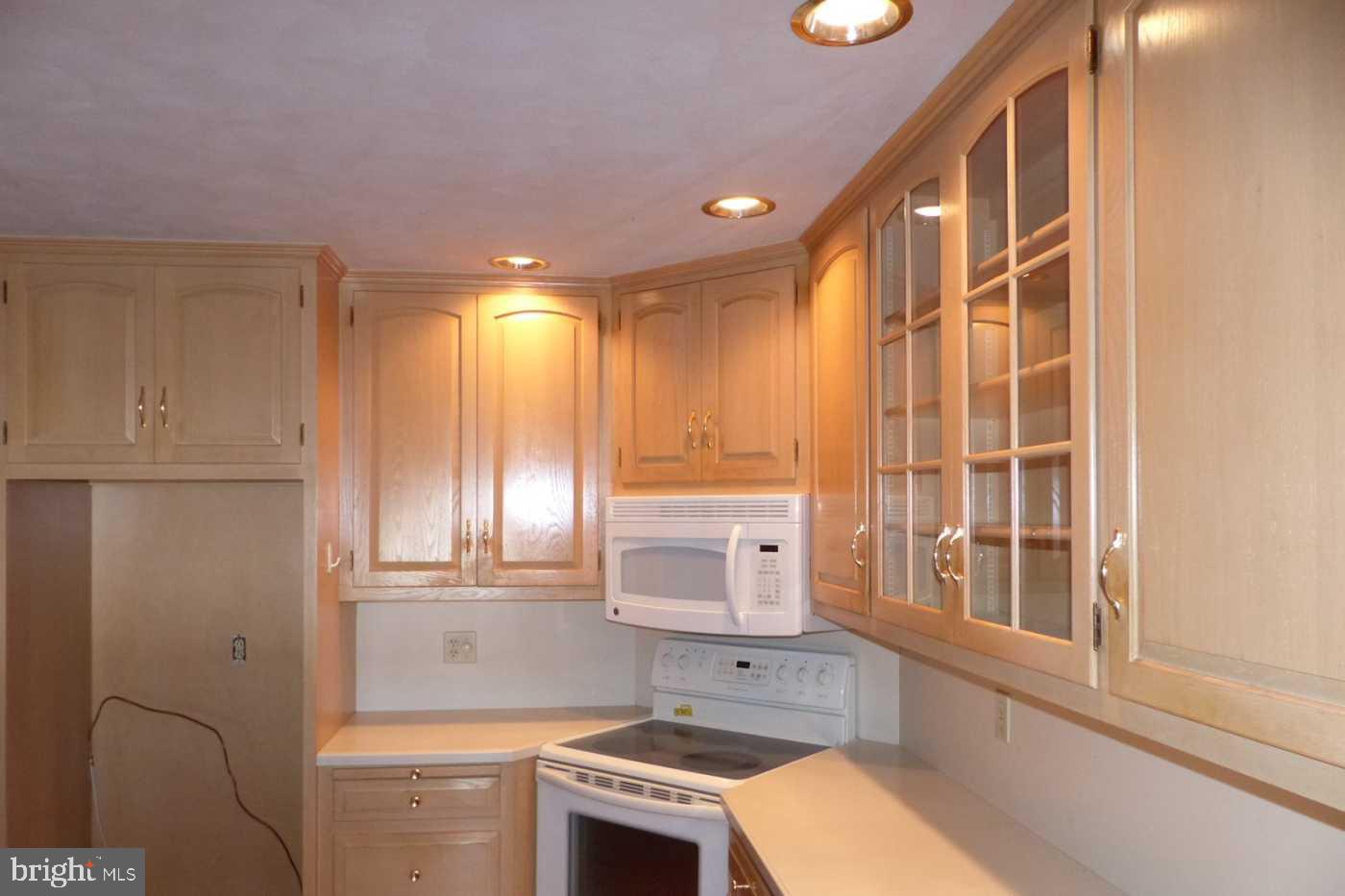 2373 Washington Road York, PA 17402 - Photo 4 of 17 Gallery Image 4
