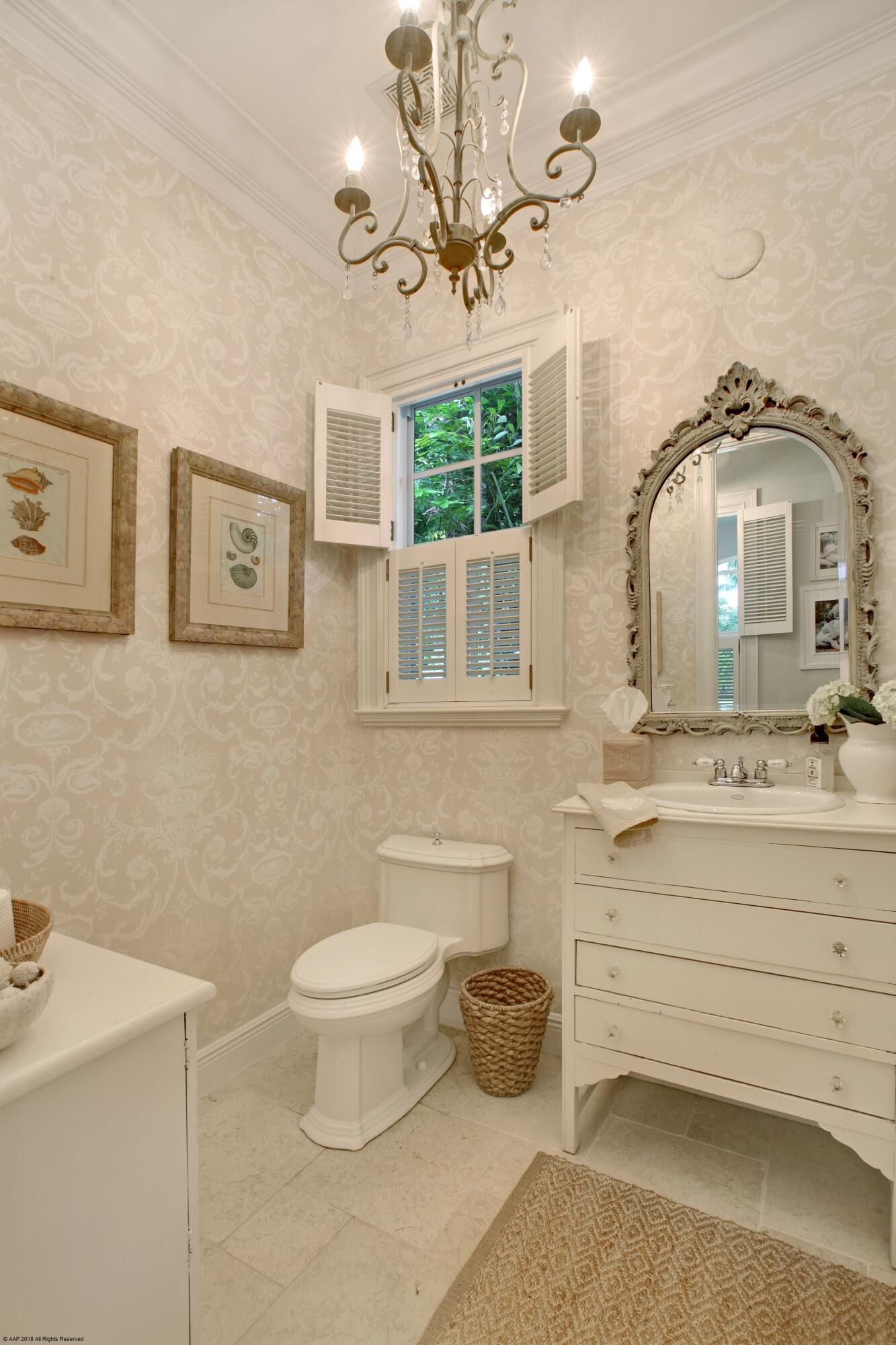 145 Segovia Way Jupiter, FL 33458 - Photo 16 of 43 POWDER ROOM