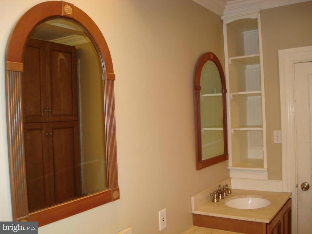 169 Jimanna Road Lancaster, PA 17602 - Photo 7 of 15 Gallery Image 7