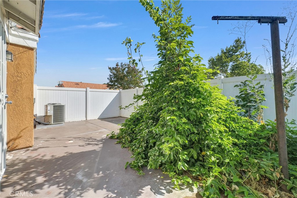 3738 Harrison Street, Unit 31 Riverside, CA 92503 - Photo 26 of 35 a view of a house with a tree