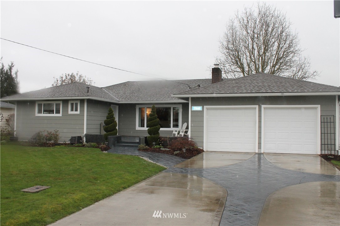 17660 Greenacres Road Mount Vernon, WA 98273 - Photo 1 of 25 Gallery Image 1
